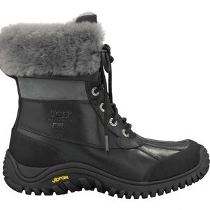 UGG fuzzy snow boots size 7.5